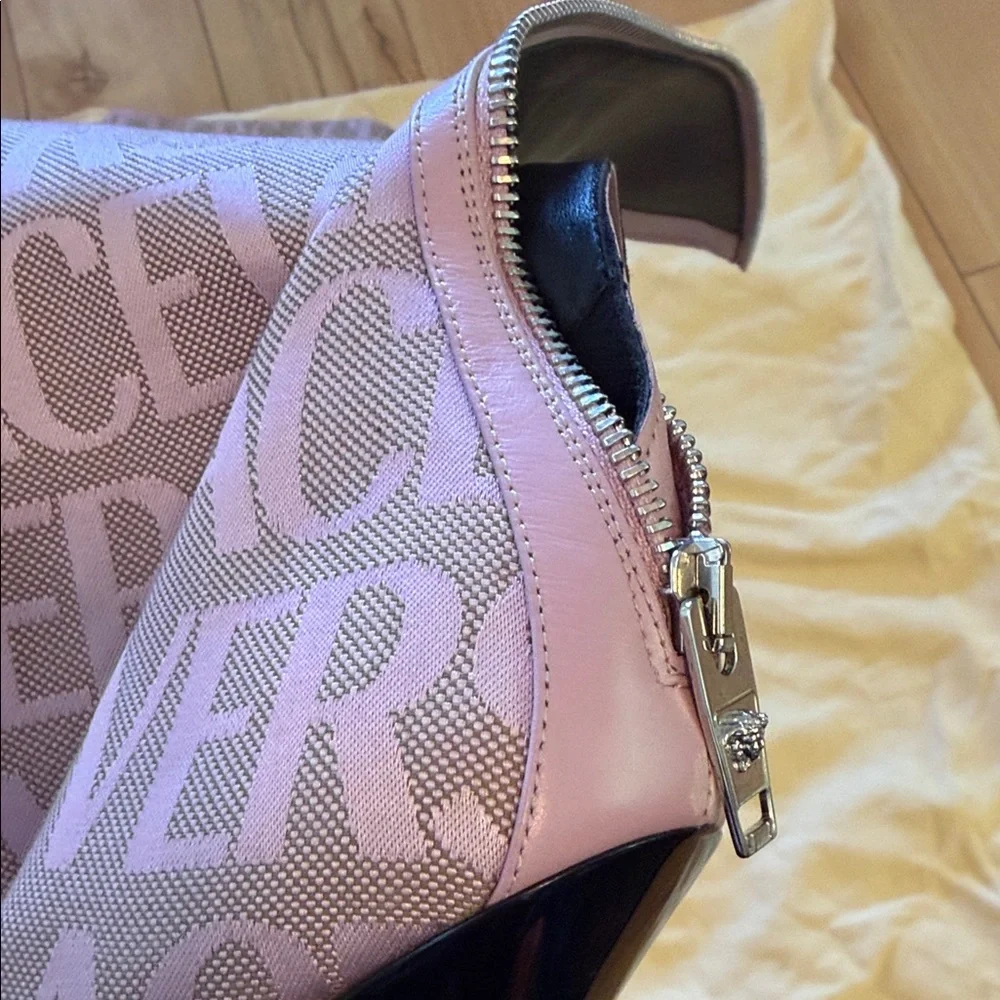 Versace baby pink Logo Knee-High Stiletto Boots - Picture 11 of 13